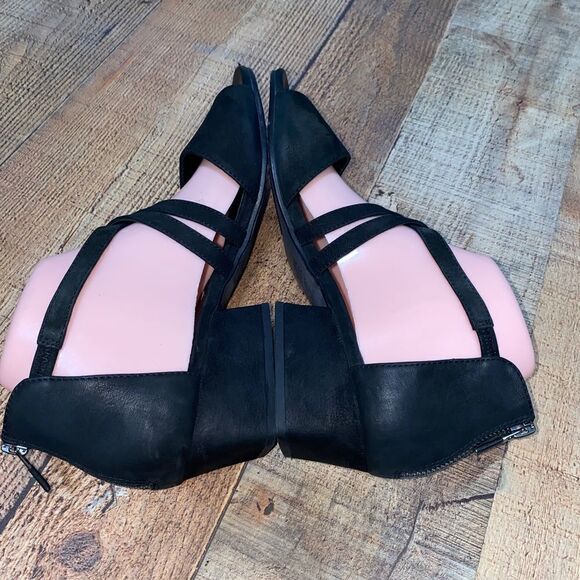 EILEEN FISHER SUEDE LEATHER STRAPPY EDGY CLASSIC BLOCK HEELS Sandals - Picture 13 of 15